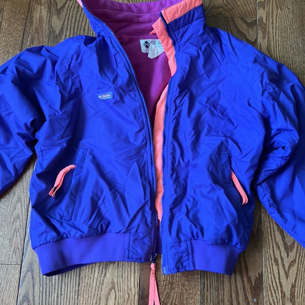 coat - Picture 2 of 3